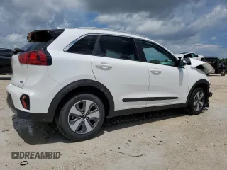 2022 Kia Niro LX with VIN KNDCB3LC6N5520955, listed as a Copart auction lot 77996374 with 0 mi miles and Non Repairable. Bid and sale history available at carsss.com. Image 3.