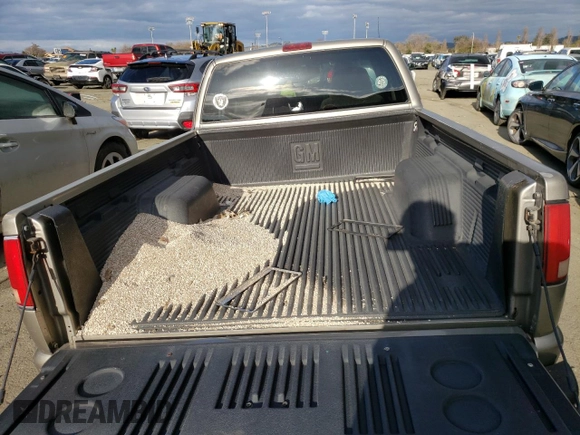 2001 GMC Sonoma SLS w/1SG Pkg with VIN 1GTCS19W318106014, listed as a Copart auction lot 42437444 with 152,169 mi miles and Salvage Title. Bid and sale history available at carsss.com. Image 10.