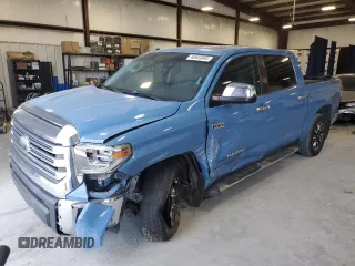 2018 Toyota Tundra 2WD SR5 with VIN 5TFFY5F13JX236733, listed as a Copart auction lot 46933945 with 108,477 mi miles and Salvage Title. Bid and sale history available at carsss.com. Image 1.