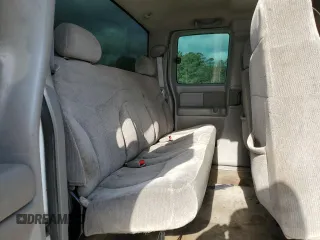 2000 GMC Sierra 1500 SLE with VIN 1GTEK19T6YZ288911, listed as a Copart auction lot 53538215 with 211,341 mi miles and Salvage Title. Bid and sale history available at DreamBid. Image 10.