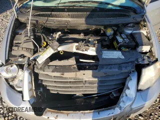 2007 Chrysler Town & Country LWB Touring with VIN 2A4GP54L97R153160, listed as a Copart auction lot 74338364 with 102,657 mi miles and Salvage Title. Bid and sale history available at carsss.com. Image 12.