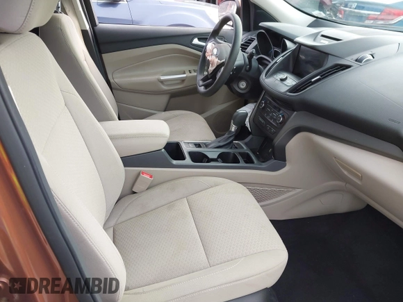 2017 Ford Escape SE with VIN 1FMCU0GD5HUE08097, listed as a IAAI auction lot 41499800 with 70,911 mi miles. Bid and sale history available at carsss.com. Image 5.
