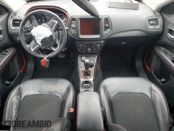 2019 Jeep Compass Trailhawk с VIN 3C4NJDDB4KT712197, выставлен на аукционе Copart как лот 57431805 с пробегом Не указан миль и Списание • Salvage title. История ставок и продаж доступна на DreamBid. Изображение 8.