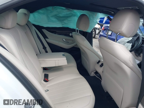 2017 Mercedes-Benz E 300 Luxury с VIN WDDZF4KB5HA280599, выставлен на аукционе IAAI как лот 42520875 с пробегом 41 026 миль миль и . История ставок и продаж доступна на DreamBid. Изображение 8.