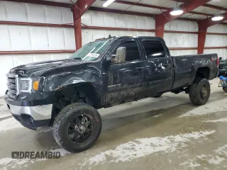 2012 GMC Sierra 2500HD SLE z VIN 1GT120CG6CF169156, wystawiony jako Copart lot #52860205 z przebiegiem 106 505 mil mil oraz Szkoda całkowita • Salvage title. Historia ofert i sprzedaży dostępna na DreamBid. Obrazek 1.