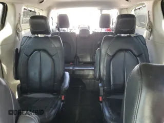 2022 Chrysler Pacifica Touring L with VIN 2C4RC1BG1NR191584, listed as a Copart auction lot 60469305 with 80,094 mi miles and Salvage title. Bid and sale history available at DreamBid. Image 10.
