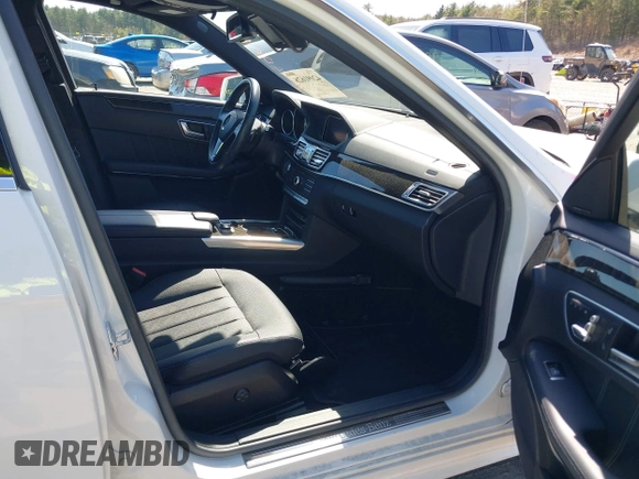 2016 Mercedes-Benz E E 400 with VIN WDDHF6HBXGB224522, listed as a IAAI auction lot 42091628 with 49,023 mi miles. Bid and sale history available at carsss.com. Image 5.