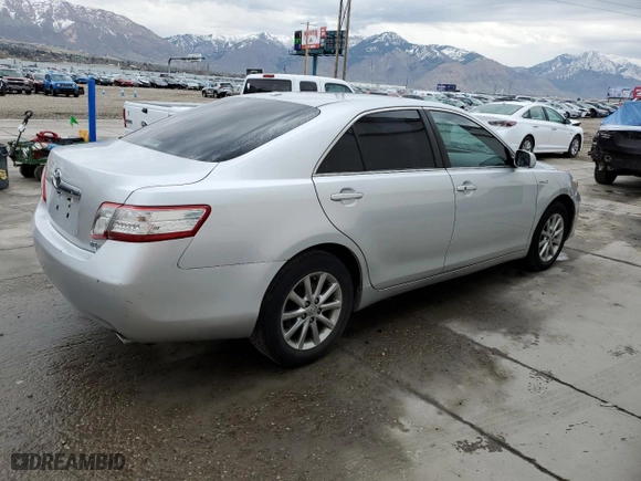 2011 Toyota Camry Hybrid with VIN 4T1BB3EK0BU134867, listed as a Copart auction lot 51066095 with 108,915 mi miles and Clean Title. Bid and sale history available at carsss.com. Image 3.