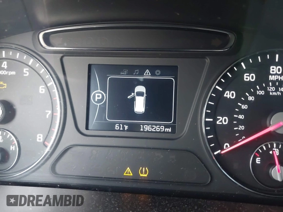 2017 Kia Sorento LX with VIN 5XYPG4A37HG220672, listed as a IAAI auction lot 41949310 with 196,269 mi miles. Bid and sale history available at carsss.com. Image 7.