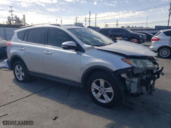 2013 Toyota RAV4 XLE with VIN 2T3WFREV1DW040509, listed as a Copart auction lot 47312515 with 138,993 mi miles and Salvage Title. Bid and sale history available at carsss.com. Image 4.