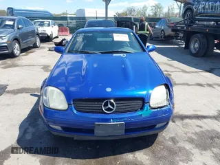 1998 Mercedes-Benz SLK 230/320 with VIN WDBKK47F0WF073233, listed as a IAAI auction lot 42017548 with 125,262 mi miles and . Bid and sale history available at DreamBid. Image 12.