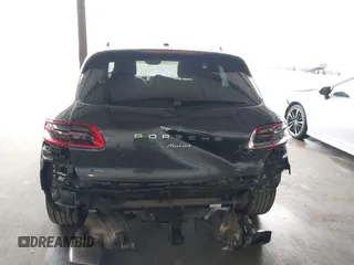 2018 Porsche Macan with VIN WP1AA2A55JLB15571, listed as a IAAI auction lot 41720835 with 63,770 mi miles. Bid and sale history available at carsss.com. Image 6.