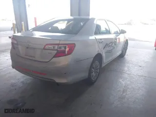 2012 Toyota Camry L with VIN 4T1BF1FK0CU152049, listed as a IAAI auction lot 41981295 with 183,298 mi miles. Bid and sale history available at carsss.com. Image 4.