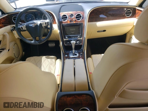 2014 Bentley Flying Spur z VIN SCBEC9ZA2EC095912, wystawiony jako Copart lot #51672955 z przebiegiem 42 555 mil mil oraz Szkoda całkowita • Salvage title. Historia ofert i sprzedaży dostępna na DreamBid. Obrazek 8.