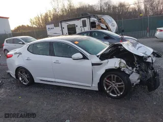 2013 Kia Optima SX w/Limited Pkg with VIN 5XXGR4A66DG249020, listed as a IAAI auction lot 41771425 with 44,000 mi miles. Bid and sale history available at carsss.com. Image 13.