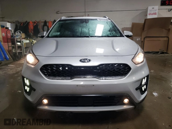 2020 Kia Niro EX Premium with VIN KNDCE3LC4L5370977, listed as a Copart auction lot 46602015 with 111,462 mi miles and Salvage Title. Bid and sale history available at carsss.com. Image 5.