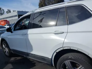 2018 Volkswagen Tiguan SEL Premium with VIN 3VV5B7AX5JM176434, listed as a IAAI auction lot 41684514 with 47,988 mi miles and . Bid and sale history available at DreamBid. Image 15.