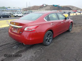 2013 Nissan Altima SV with VIN 1N4AL3AP4DC178495, listed as a IAAI auction lot 42165637 with 80,437 mi miles and . Bid and sale history available at carsss.com. Image 4.