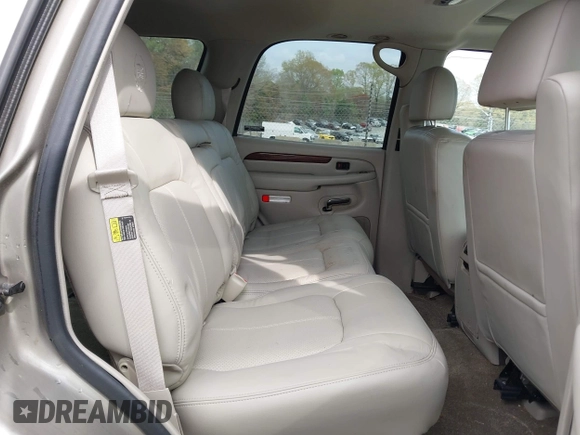 2002 Cadillac Escalade z VIN 1GYEK63N02R131870, wystawiony jako IAAI lot #41889300 z przebiegiem 328 013 mil mil oraz . Historia ofert i sprzedaży dostępna na DreamBid. Obrazek 8.