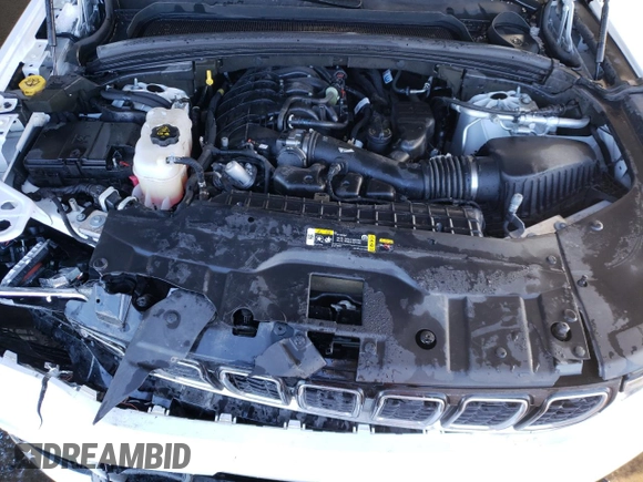 2022 Jeep Grand Cherokee Limited with VIN 1C4RJKBG2N8520588, listed as a Copart auction lot 42197085 with 21,065 mi miles and Clean title. Bid and sale history available at DreamBid. Image 12.