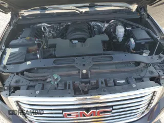 2017 GMC Yukon SLT with VIN 1GKS1BKC6HR294072, listed as a Copart auction lot 68730204 with 111,473 mi miles and Salvage Title. Bid and sale history available at carsss.com. Image 13.