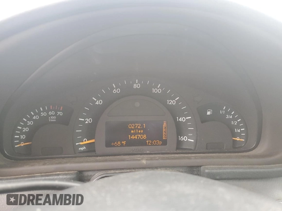 2002 Mercedes-Benz C 230/260/280/320 with VIN WDBRF64J52F271131, listed as a Copart auction lot 61007165 with 144,708 mi miles and Clean title. Bid and sale history available at DreamBid. Image 9.