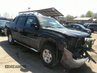 2003 Chevrolet Avalanche with VIN 3GNEK13T53G288116, listed as a IAAI auction lot 36131893 with 186,673 mi miles. Bid and sale history available at carsss.com. Image 1.