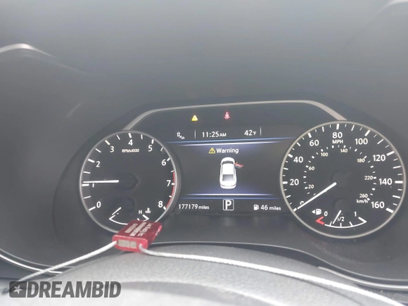 2017 Nissan Maxima SV with VIN 1N4AA6AP2HC416115, listed as a IAAI auction lot 41590767 with 178,238 mi miles and . Bid and sale history available at DreamBid. Image 7.