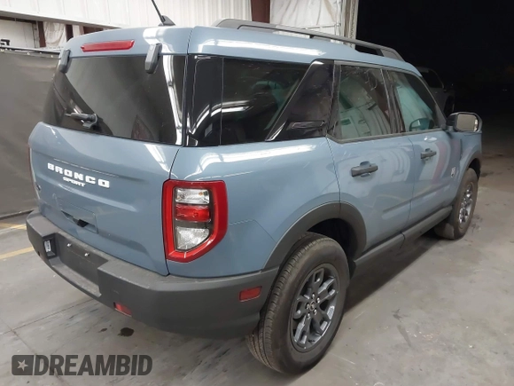 2024 Ford Bronco Sport Big Bend z VIN 3FMCR9B63RRF67708, wystawiony jako IAAI lot #42181623 z przebiegiem 4 773 mil mil oraz . Historia ofert i sprzedaży dostępna na DreamBid. Obrazek 4.