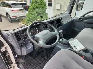 2020 Isuzu NQR IBT PWL with VIN JALE5W169L7305035, listed as a Copart auction lot 76352564 with 93,159 mi miles and Clean Title. Bid and sale history available at carsss.com. Image 9.