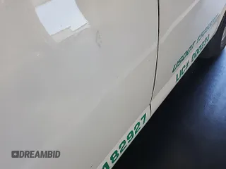 2017 Chevrolet Express Cargo z VIN 1GCWGAFF4H1300511, wystawiony jako IAAI lot #42802223 z przebiegiem 132 303 mil mil oraz . Historia ofert i sprzedaży dostępna na DreamBid. Obrazek 6.