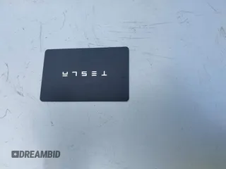 2024 Tesla Model Y z VIN 7SAYGDED6RF191135, wystawiony jako IAAI lot #41790922 z przebiegiem 17 154 mil mil oraz . Historia ofert i sprzedaży dostępna na DreamBid. Obrazek 11.