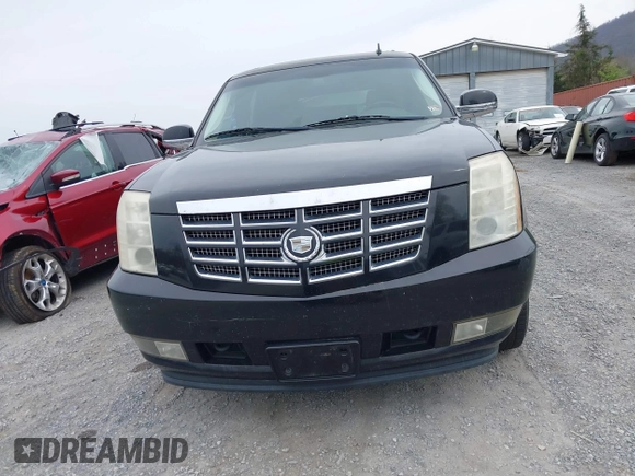 2009 Cadillac Escalade z VIN 1GYFK23229R252638, wystawiony jako IAAI lot #41962606 z przebiegiem 224 915 mil mil oraz . Historia ofert i sprzedaży dostępna na DreamBid. Obrazek 12.