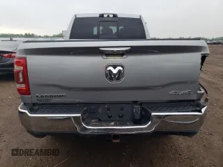 2022 Ram 3500 Laramie z VIN 3C63R3ML5NG279402, wystawiony jako Copart lot #57615835 z przebiegiem 72 313 mil mil oraz Czysty tytuł • Clean title. Historia ofert i sprzedaży dostępna na DreamBid. Obrazek 6.