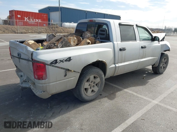 2005 Dodge Dakota SLT with VIN 1D7HW48N45S127702, listed as a IAAI auction lot 41492769 with Not Provided miles. Bid and sale history available at carsss.com. Image 4.