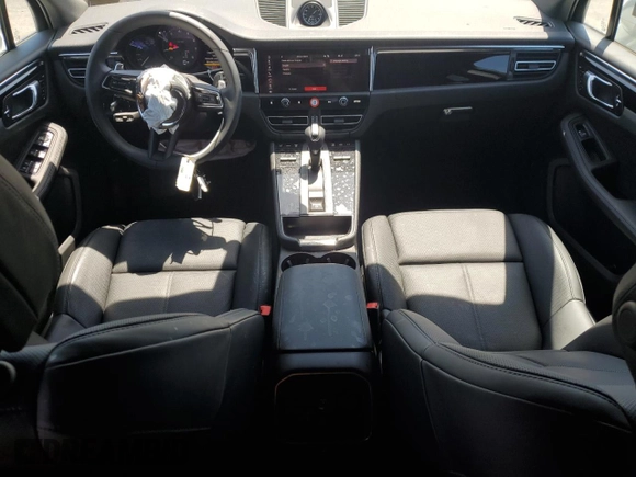 2025 Porsche Macan z VIN WP1AA2A58SLB01343, wystawiony jako Copart lot #54007455 z przebiegiem 1 415 mil mil oraz Szkoda całkowita • Salvage title. Historia ofert i sprzedaży dostępna na DreamBid. Obrazek 8.