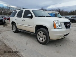 2008 GMC Yukon SLT w/4SB with VIN 1GKFC13J78R213048, listed as a Copart auction lot 88475205 with 186,715 mi miles and Salvage Title. Bid and sale history available at carsss.com. Image 4.