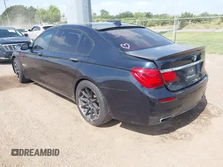 2013 BMW 7 Series 750Li с VIN WBAYE8C5XDD132351, выставлен на аукционе IAAI как лот 42229382 с пробегом 145 088 миль миль и . История ставок и продаж доступна на DreamBid. Изображение 3.