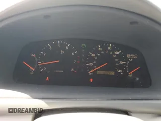 2000 Lexus ES 300 with VIN JT8BF28G3Y5084655, listed as a Copart auction lot 56600925 with 105,499 mi miles and Clean title. Bid and sale history available at DreamBid. Image 9.