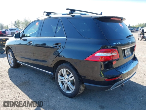 2013 Mercedes-Benz M 350 with VIN 4JGDA5HB2DA230135, listed as a IAAI auction lot 42097991 with 63,669 mi miles and . Bid and sale history available at carsss.com. Image 3.