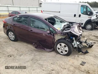2018 Kia Forte LX with VIN 3KPFK4A75JE209704, listed as a Copart auction lot 47383175 with 0 mi miles and Clean Title. Bid and sale history available at carsss.com. Image 4.
