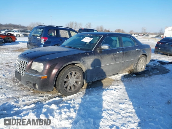 2005 Chrysler 300 with VIN 2C3AA63H65H526016, listed as a IAAI auction lot 41296420 with 136,794 mi miles. Bid and sale history available at carsss.com. Image 17.