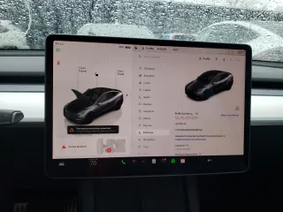 2022 Tesla Model Y Performance with VIN 7SAYGDEF2NF416730, listed as a Copart auction lot 47657945 with 40,738 mi miles and Salvage Title. Bid and sale history available at DreamBid. Image 9.