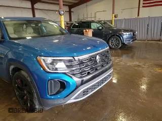 2024 Volkswagen Atlas SE с VIN 1V2KE2CA0RC213258, выставлен на аукционе Copart как лот 61197295 с пробегом 14 930 миль миль и Списание • Salvage title. История ставок и продаж доступна на DreamBid. Изображение 15.
