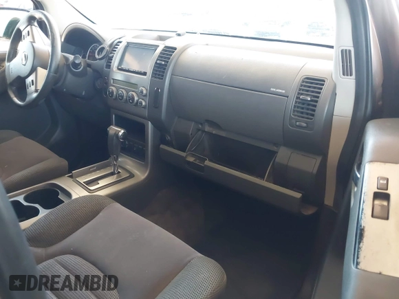 2005 Nissan Pathfinder LE with VIN 5N1AR18W55C753033, listed as a IAAI auction lot 42631480 with 148,672 mi miles and . Bid and sale history available at DreamBid. Image 5.