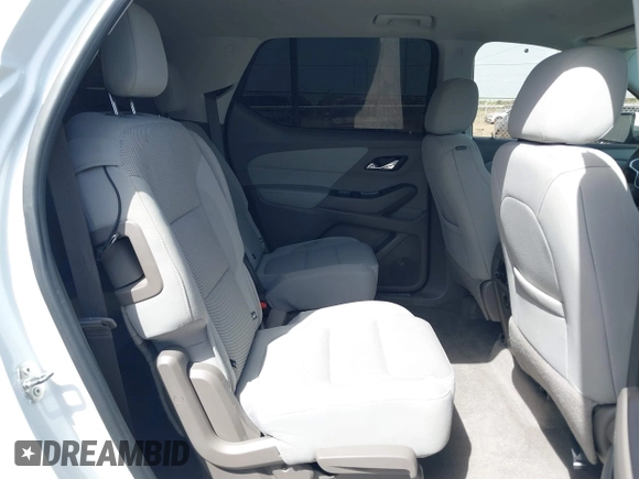 2018 Chevrolet Traverse LT Cloth with VIN 1GNERGKW4JJ144479, listed as a IAAI auction lot 41839641 with 136,404 mi miles. Bid and sale history available at carsss.com. Image 8.