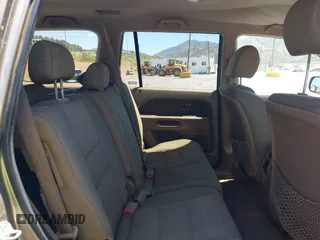 2008 Honda Pilot VP with VIN 5FNYF28278B022366, listed as a IAAI auction lot 42222842 with 143,390 mi miles and . Bid and sale history available at DreamBid. Image 8.