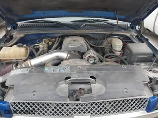 2003 Chevrolet Silverado 1500 LS with VIN 2GCEC19T031299689, listed as a IAAI auction lot 41575142 with 117,830 mi miles. Bid and sale history available at carsss.com. Image 10.