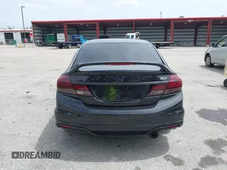 2015 Honda Civic Si with VIN 2HGFB6E52FH708459, listed as a IAAI auction lot 42438792 with 199,507 mi miles and . Bid and sale history available at DreamBid. Image 16.