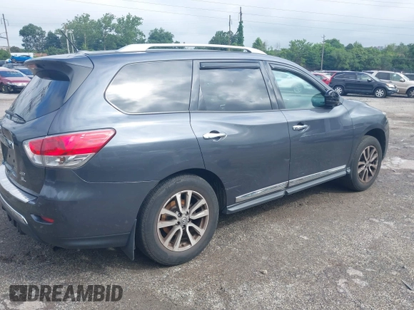2014 Nissan Pathfinder SV with VIN 5N1AR2MM6EC650715, listed as a IAAI auction lot 42716719 with 238,036 mi miles and . Bid and sale history available at DreamBid. Image 4.